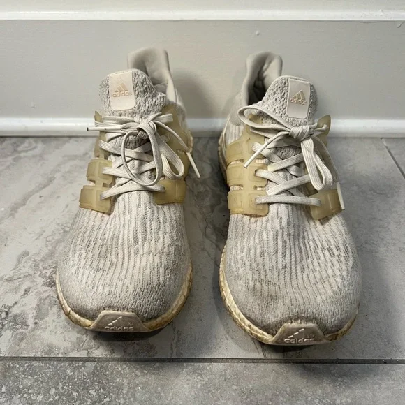 Mens size 10.5 adidas ultra boost - Picture 4 of 7